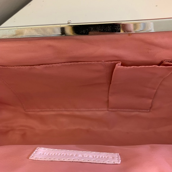 Chinese Laundry clutch - Picture 5 of 7